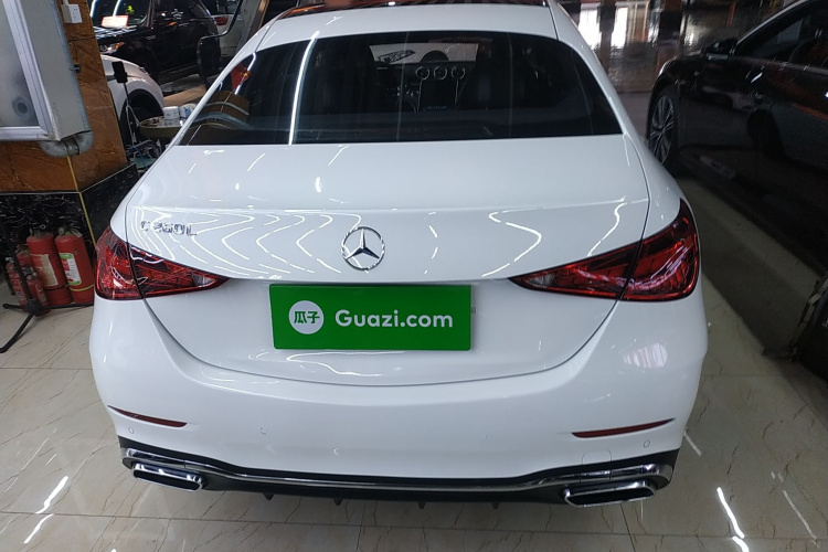 奔驰C级 2022款 改款 C 260 L 运动版车身外观6