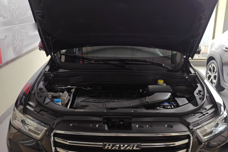 哈弗H6 2021款 1.5T 自动冠军版机舱底盘24