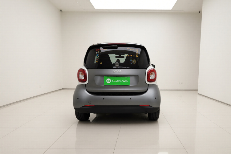 smart fortwo 2017款 1.0L 52千瓦新声特别版 国V车身外观6