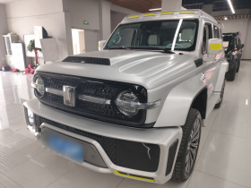 超境汽车 共创坦克300 2021款 2.0T 赛博坦克