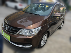 宝骏730 2016款 1.5L 手动舒适型 7座 国V