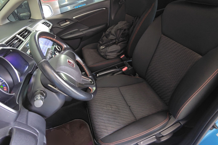 本田 飞度 2018款 1.5L CVT潮跑+版局部细节19