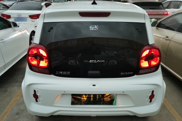 荣威 科莱威CLEVER 2021款 302km新四座超能版车身外观6