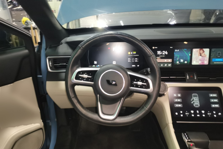 理想汽车 理想ONE 2021款 增程6座版中控内饰13