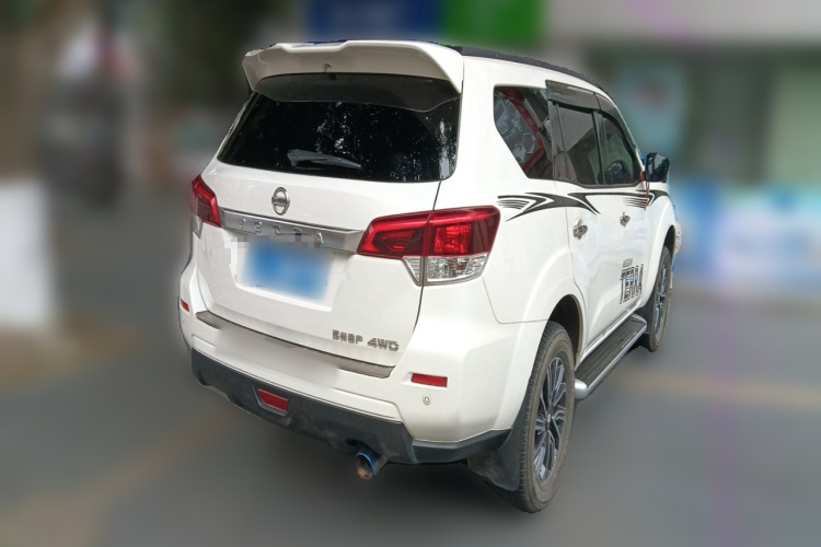 日产 途达 2020款 2.5L XV 4WD 自动四驱旗舰版车身外观7