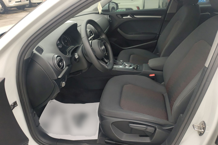 奥迪A3 2019款 Limousine 35 TFSI 进取型 国V局部细节19