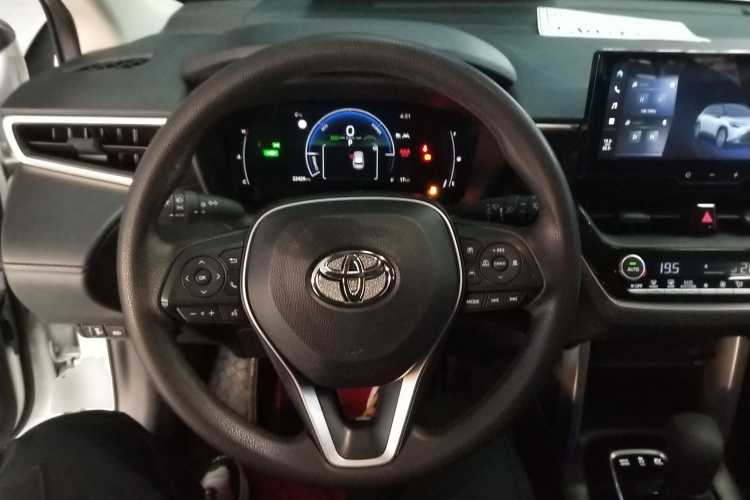 丰田 锋兰达 2023款 2.0L 智能电混双擎 领先版中控内饰13