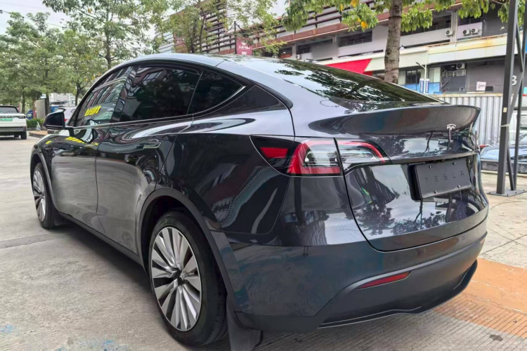 特斯拉 Model Y 2024款 后轮驱动版车身外观6003