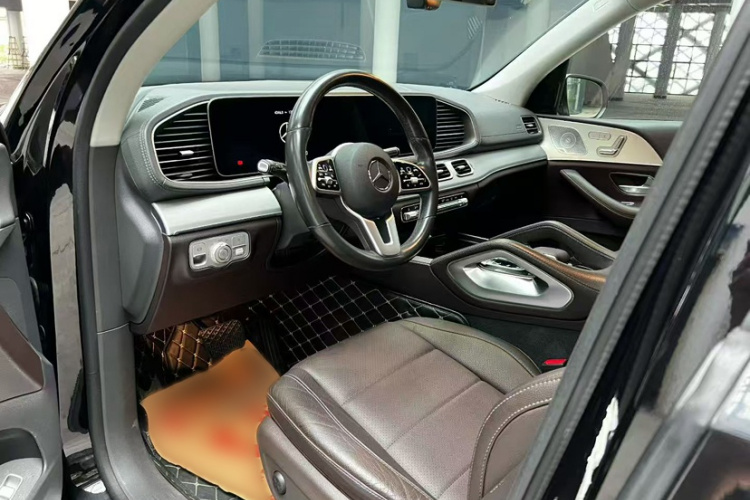 奔驰GLE 2020款 GLE 350 4MATIC 动感型特别版中控内饰7003
