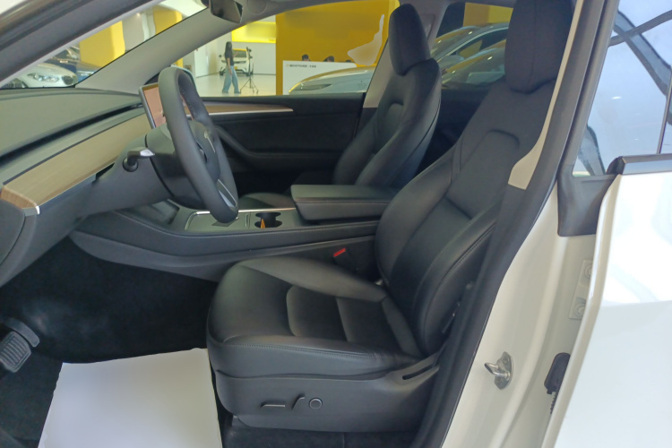 特斯拉 Model Y 2022款 后轮驱动版局部细节19