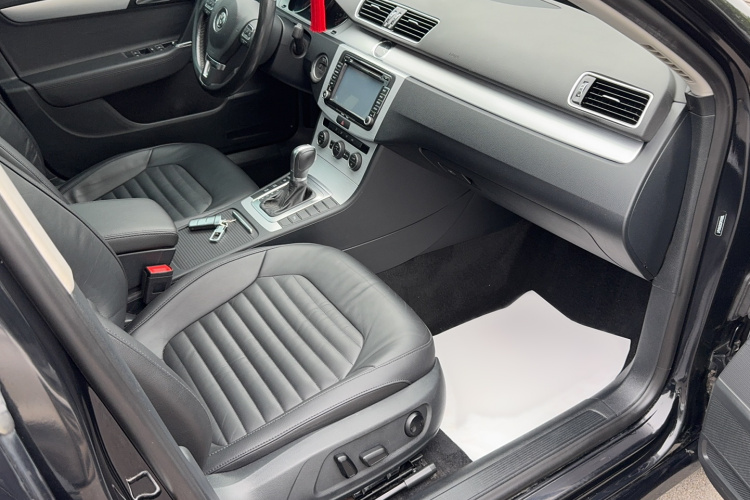 大众 迈腾 2015款 1.8TSI 领先型局部细节9003