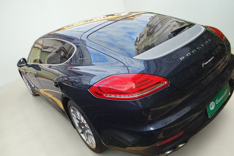 保时捷 2016款 Panamera Executive Edition 3.0T车身外观5