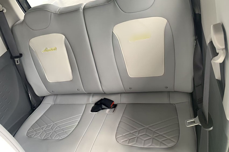 五菱汽车 宏光MINIEV 2022款 马卡龙缤纷款 三元锂中控内饰7003