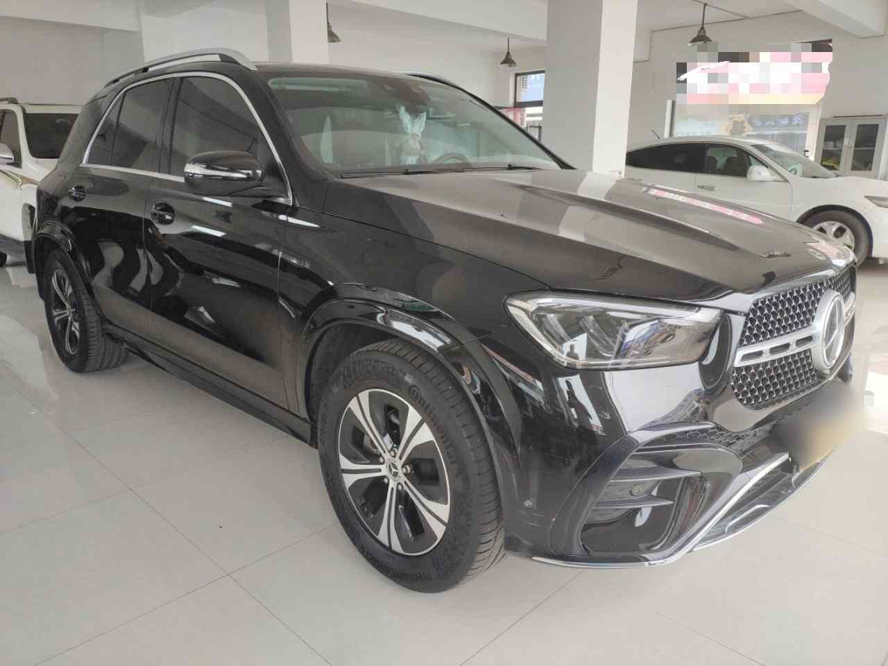 奔驰GLE 2024款 GLE 350 4MATIC 动感型(3)