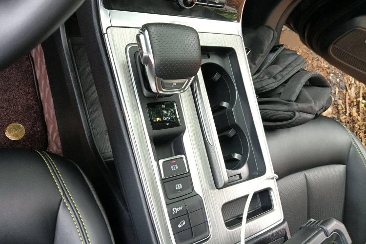 荣威RX5 2021款 PLUS 300TGI 自动Ali国潮豪华荣麟版局部细节18