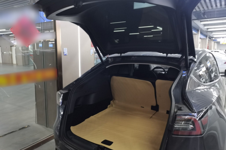 特斯拉 Model Y 2024款 后轮驱动版局部细节23