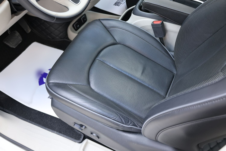 克莱斯勒 大捷龙(进口) 2017款 3.6L 尊享版中控内饰7006