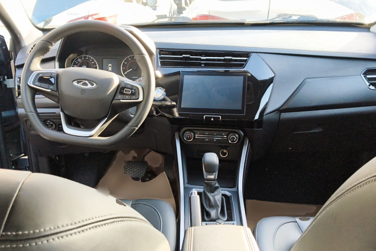 奇瑞 瑞虎3X 2021款 PLUS 1.5L CVT痛快红枣版II型中控内饰12