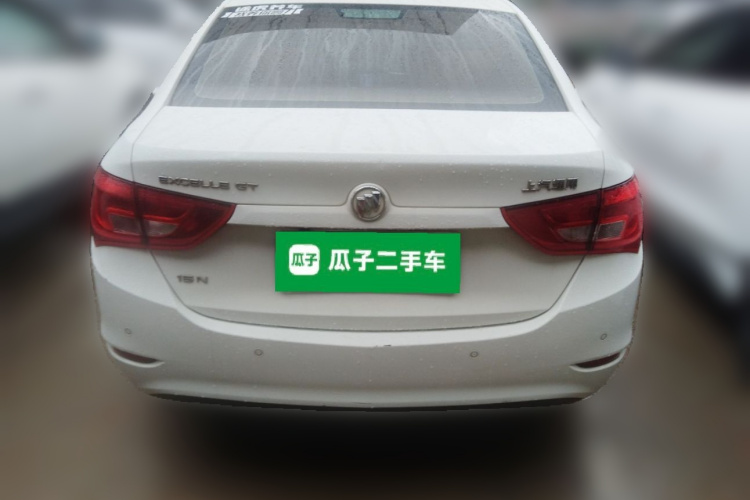 别克 英朗 2016款 15N 自动精英型车身外观6