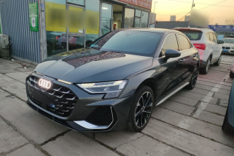 奥迪A3 2025款 A3L Limousine 35TFSI 飞驰尊享型