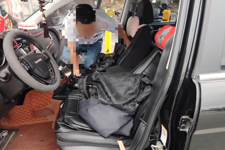 哈弗H6 2015款 改款 运动版 1.5T 手动两驱精英型局部细节19