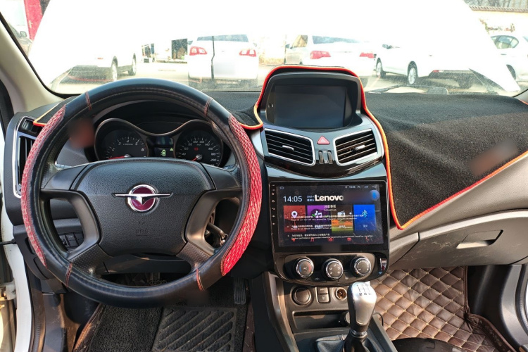 海马S5 2015款 1.6L 手动舒适型中控内饰12