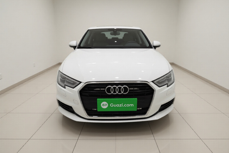 奥迪A3 2017款 Sportback 35 TFSI 进取型车身外观2