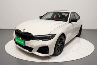 宝马3系 2022款 改款 325i M运动曜夜套装