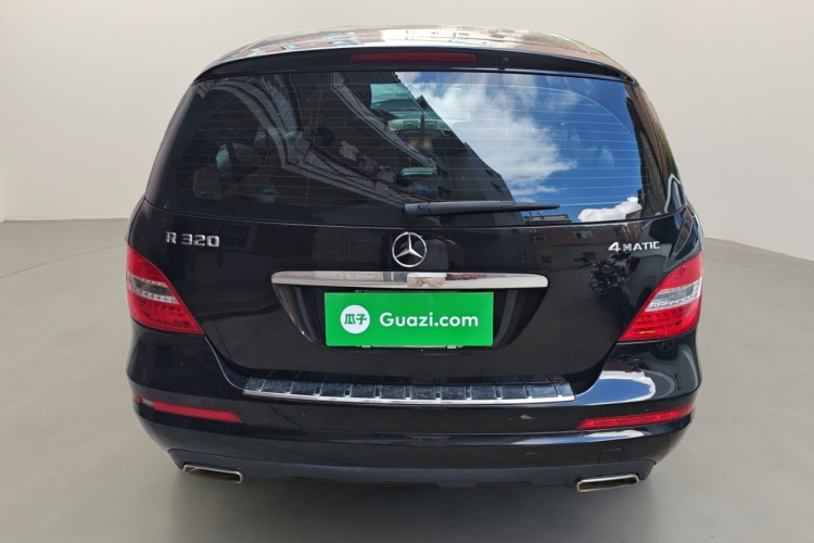 奔驰R级 2014款 R 320 4MATIC 豪华型车身外观6