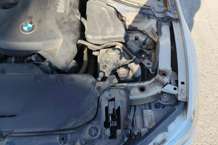 宝马3系 2018款 320Li xDrive 时尚型局部细节9007