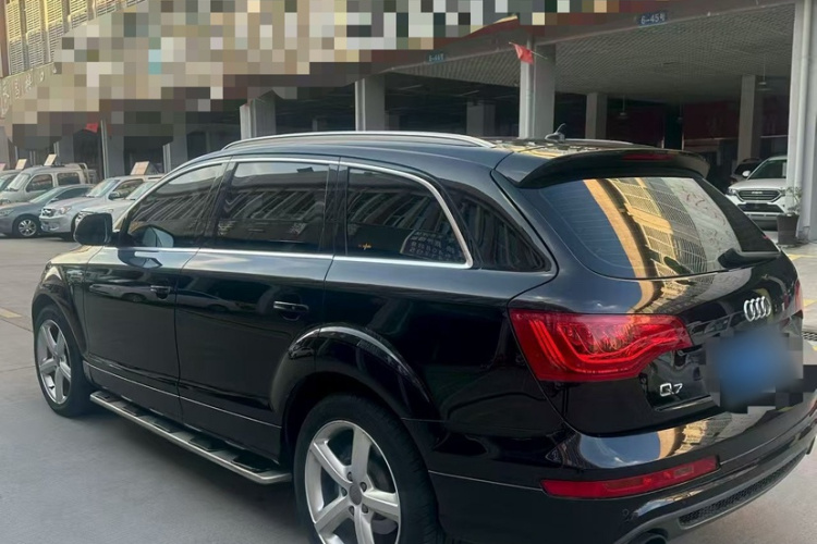 奥迪Q7 2014款 35 TDI 运动型车身外观6001