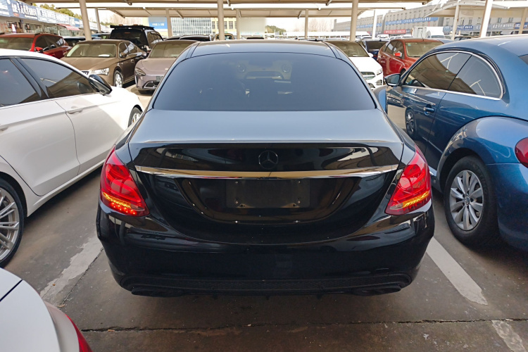 奔驰C级 2018款 C 180 L 时尚型运动版车身外观6