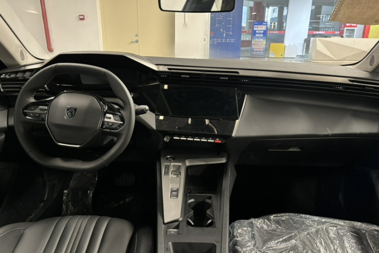 标致408X 2025款 RS中控内饰7002