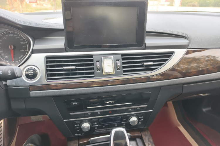 众泰Z700 2016款 1.8T DCT尊贵型局部细节16