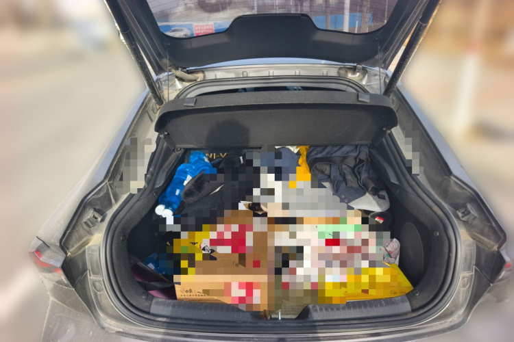 长安UNI-V 2022款 1.5T 智慧领航型中控内饰23