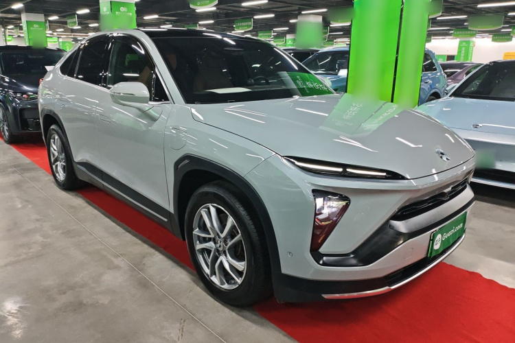 蔚来EC6 2020款 605KM 运动版车身外观3