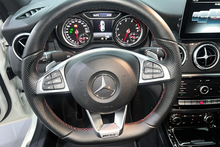 奔驰CLA 2016款 改款 CLA 220 4MATIC局部细节18