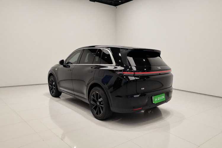 理想汽车 理想L7 2023款 Air车身外观5