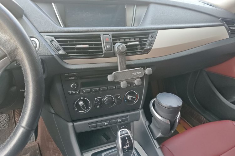 宝马X1 2014款 sDrive18i 时尚型局部细节16