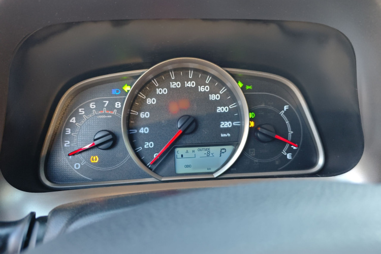 丰田 RAV4荣放 2015款 2.5L 自动四驱精英版局部细节14