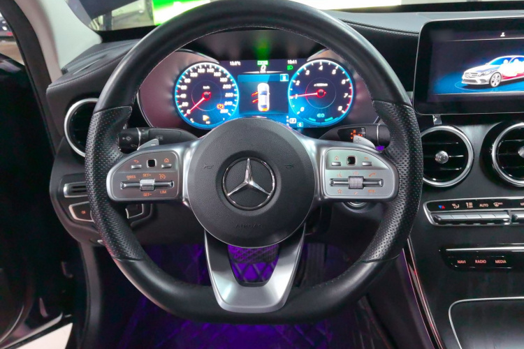 奔驰C级 2020款 改款 C 260 L 运动版中控内饰13