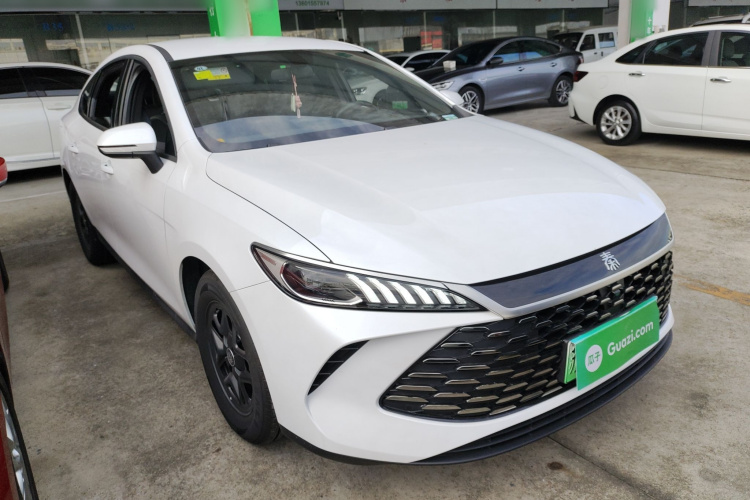 比亚迪 秦PLUS 2025款 DM-i 智驾版 55KM领先型车身外观6002