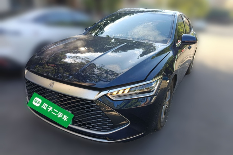 比亚迪 秦PLUS 2023款 冠军版 DM-i 55KM领先型车身外观1