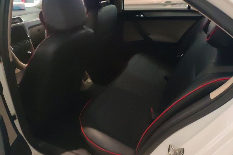 大众 桑塔纳 2015款 1.6L 自动舒适版中控内饰21