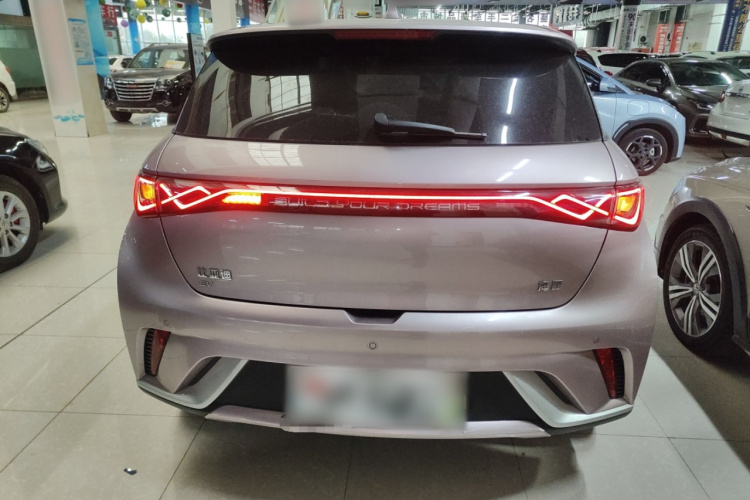 比亚迪 海豚 2025款 420km 时尚版车身外观6