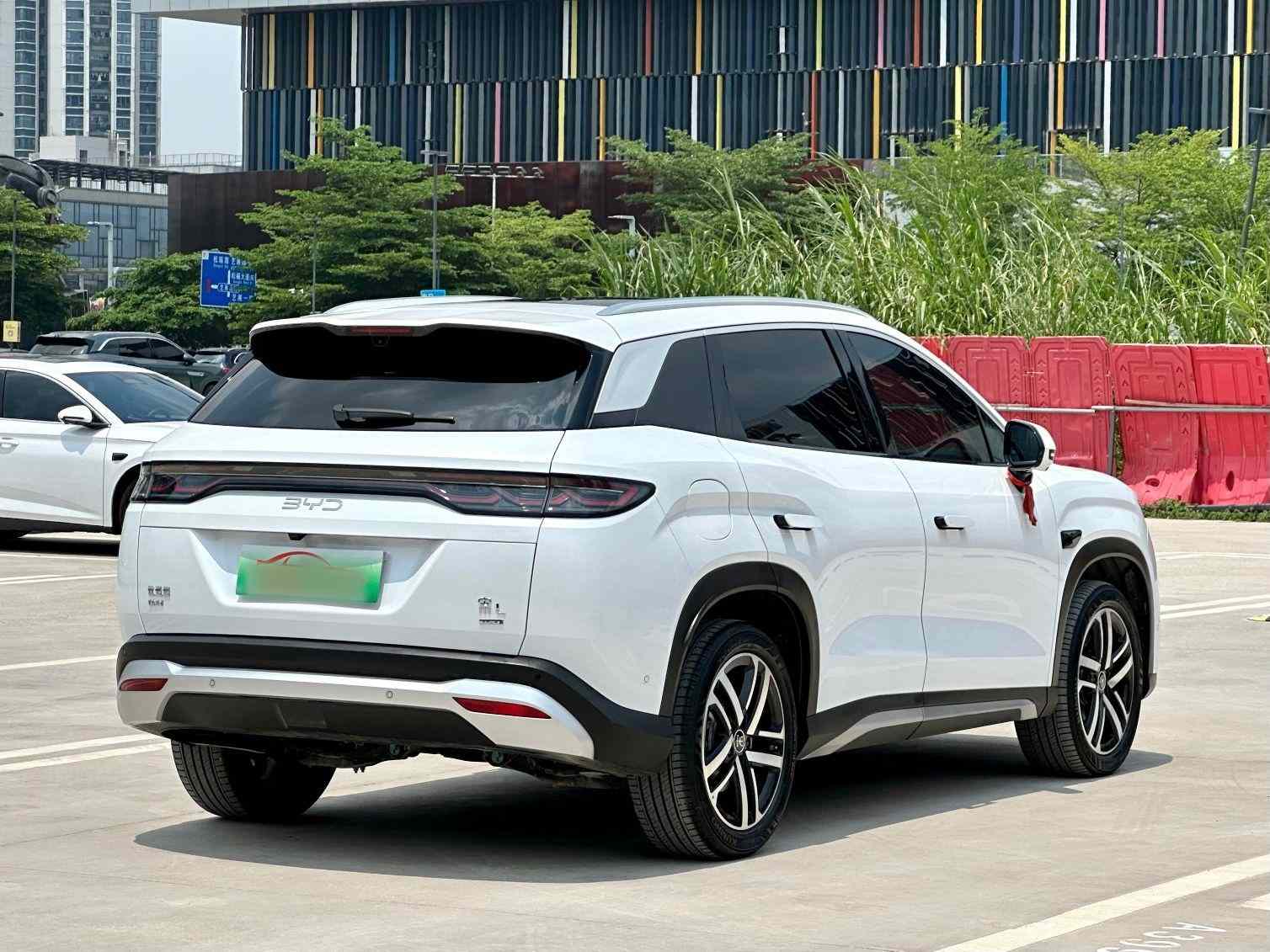 比亚迪 宋L DM-i 2025款 智驾版 112km 领先型(4)