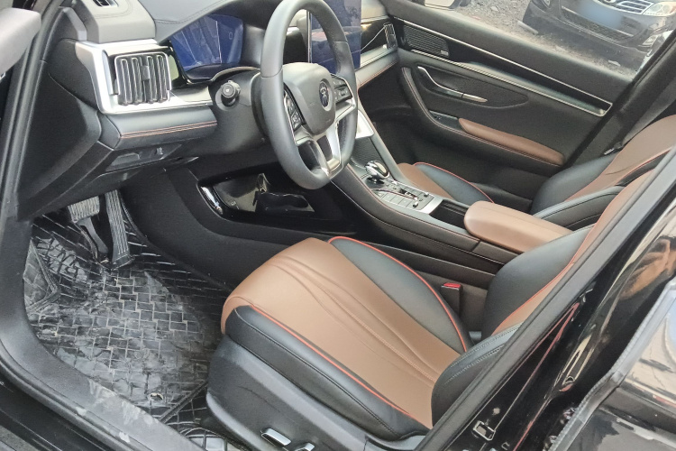 比亚迪 宋PLUS 2020款 1.5T 自动旗舰型中控内饰19