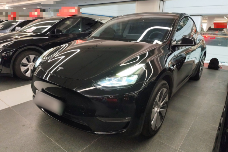 特斯拉 Model Y 2021款 标准续航后驱版车身外观1