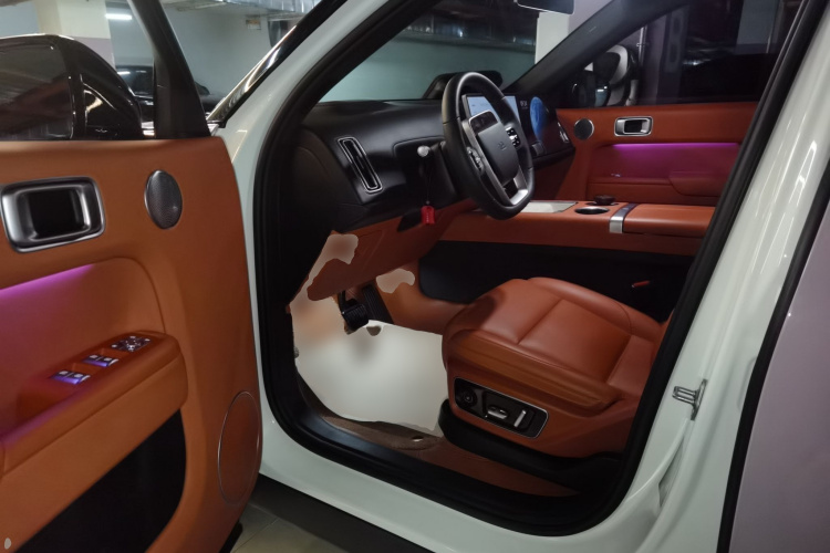 理想汽车 理想L7 2023款 Air中控内饰20