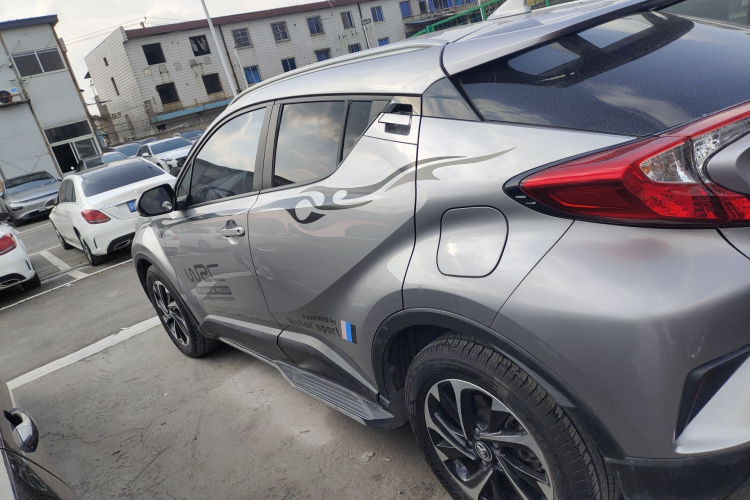 丰田 奕泽IZOA 2018款 2.0L 奕驰版 国VI车身外观4